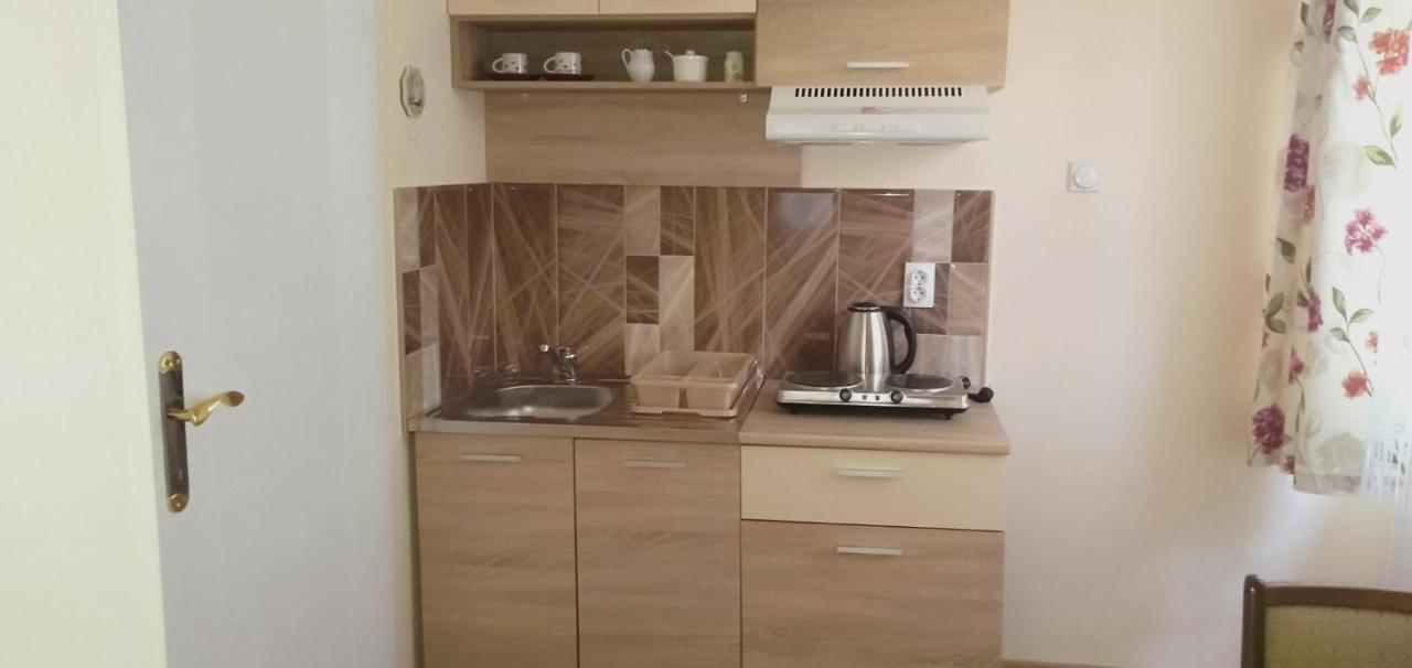 Sandrea Studio Apartment Subotica Exterior foto