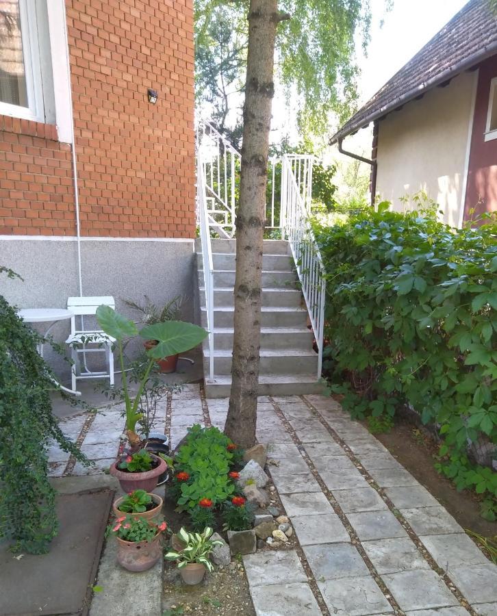 Sandrea Studio Apartment Subotica Exterior foto